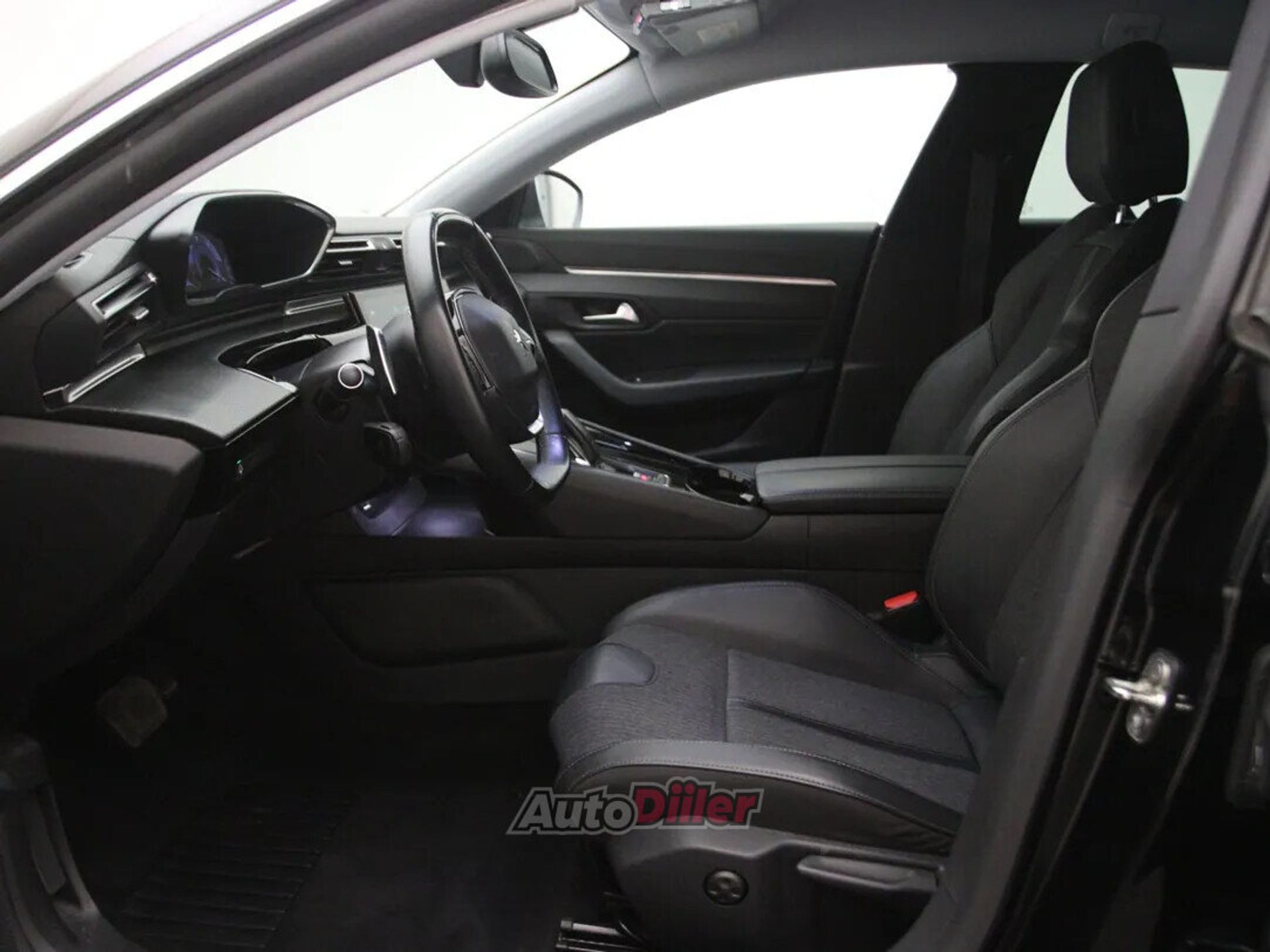 Peugeot 508 Allure 1.5 96kW 2021, photo 4/10