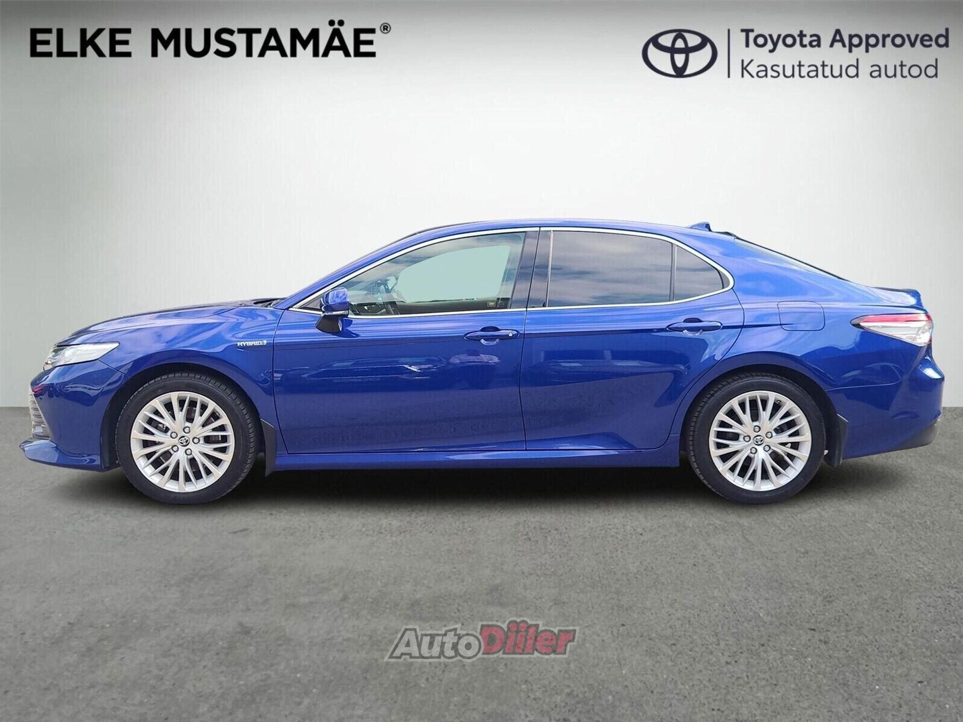 Toyota Camry Executive 2.5 131kW 2019, photo 3/10