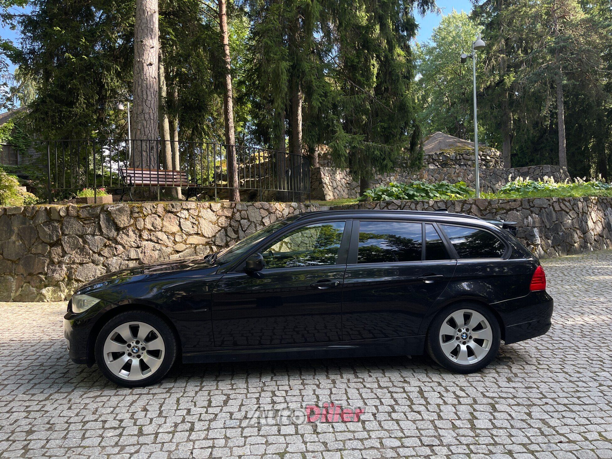 BMW 318 2.0 100kW 2010, kuva 5/10