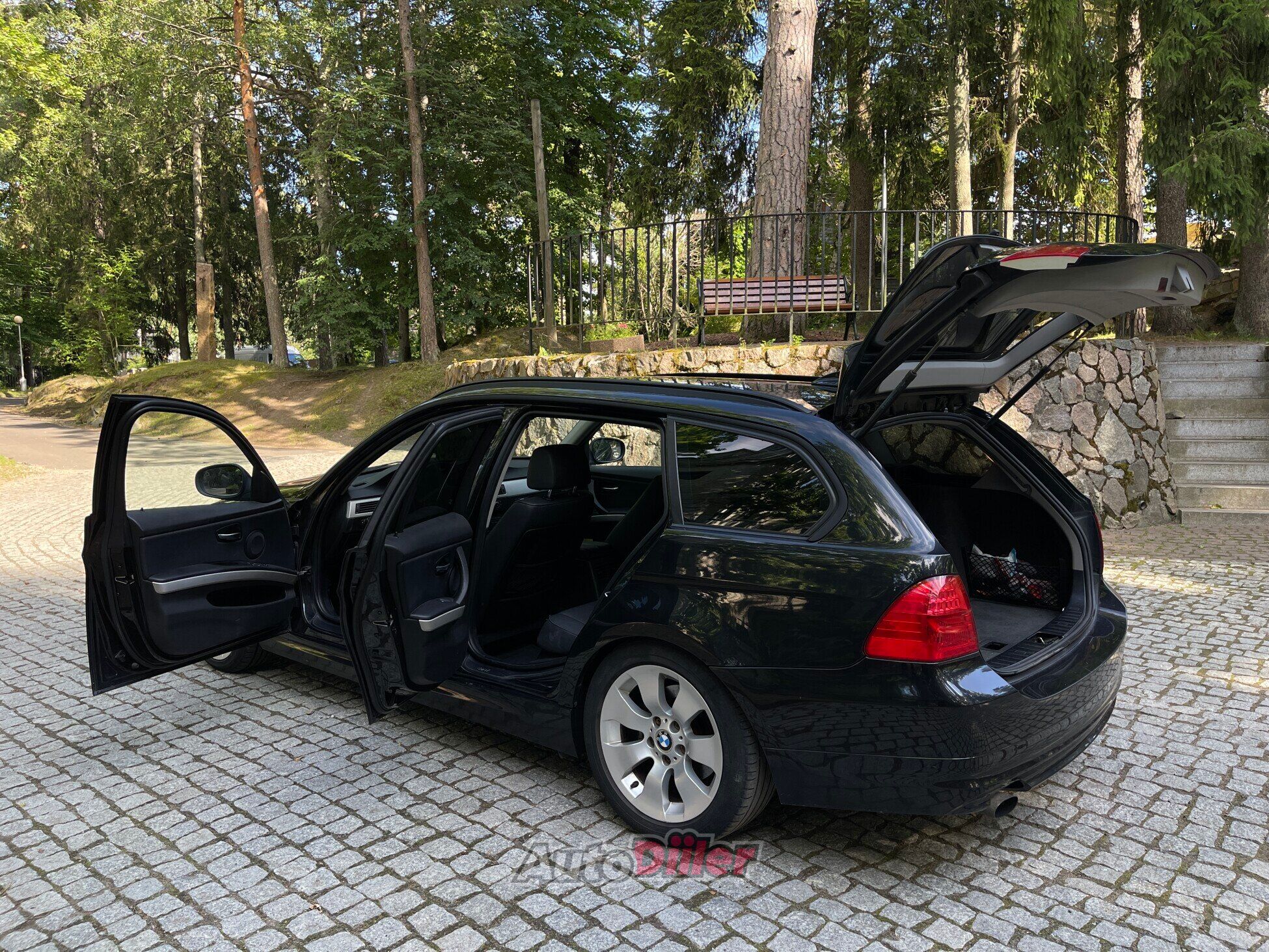 BMW 318 2.0 100kW 2010, kuva 7/10